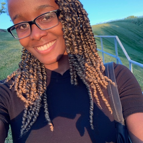 Meet your Posher, Ivy - Picture 5 of 5